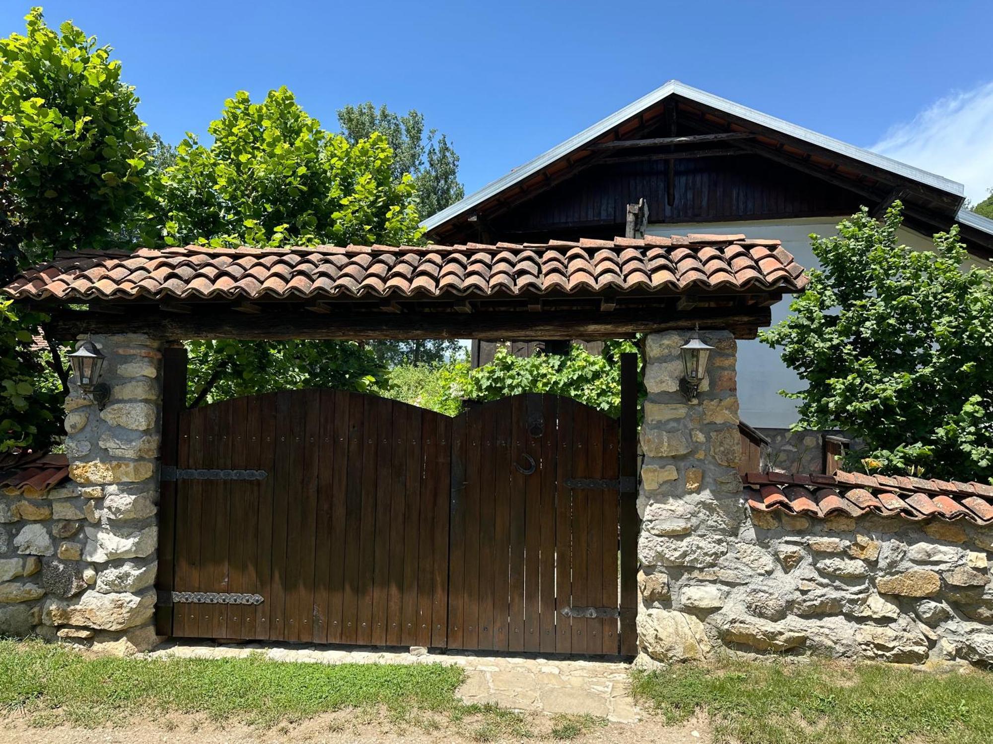 Konak Tosa Poganovo Extérieur photo